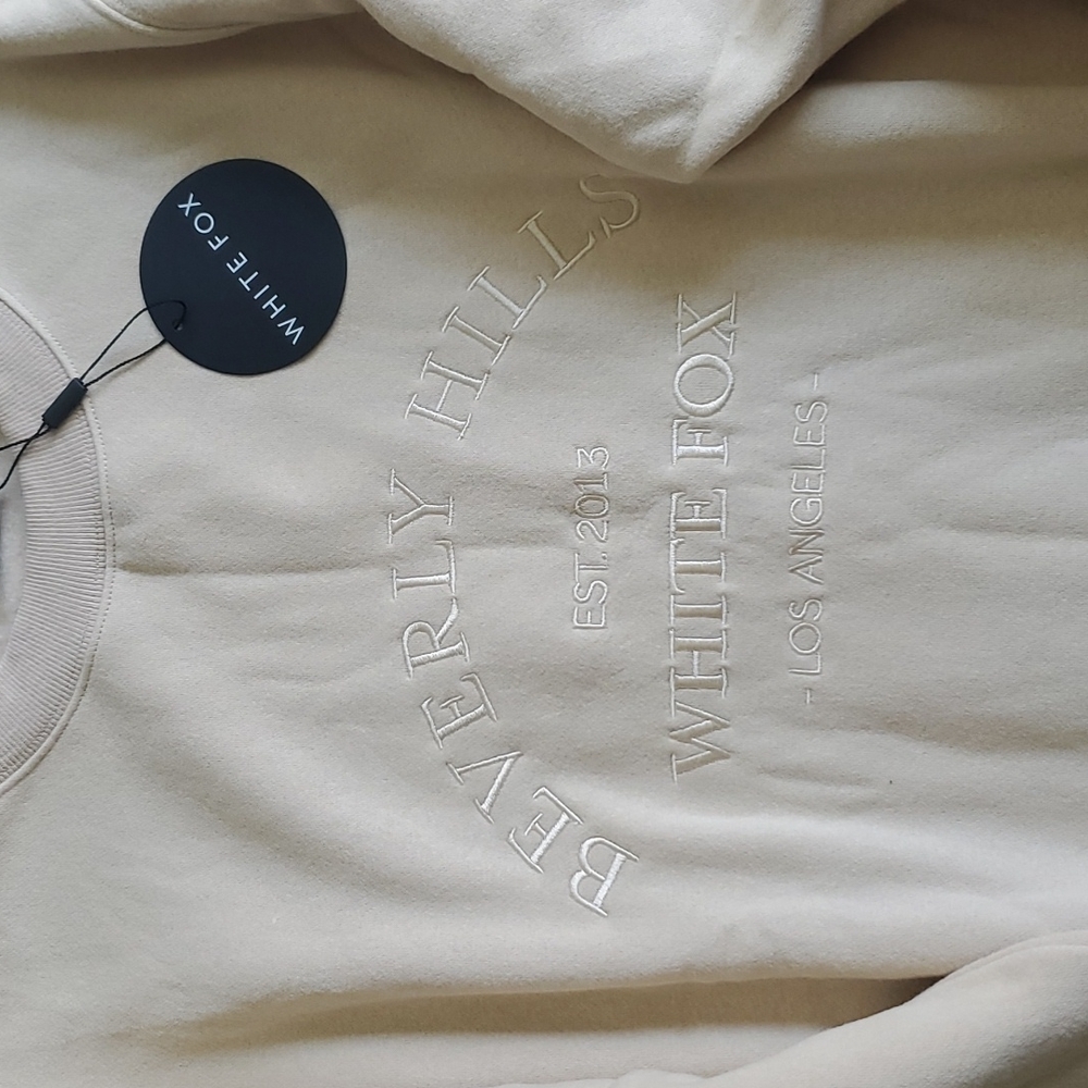 NEW White Fox Beige Sweater and Short set Size S/M